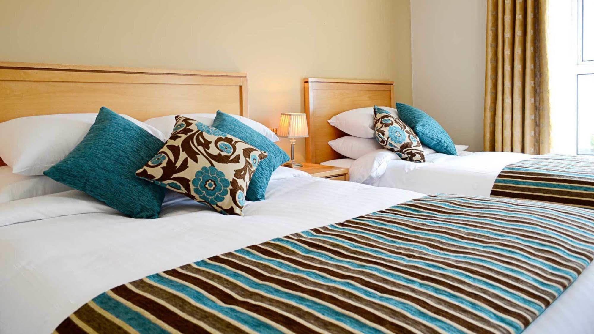 Cill Aodain Court Hotel Kiltimagh Esterno foto